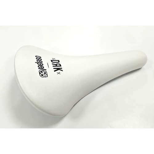 Cs nyereg puhos velo fehér drk/csepel logo vl-1356