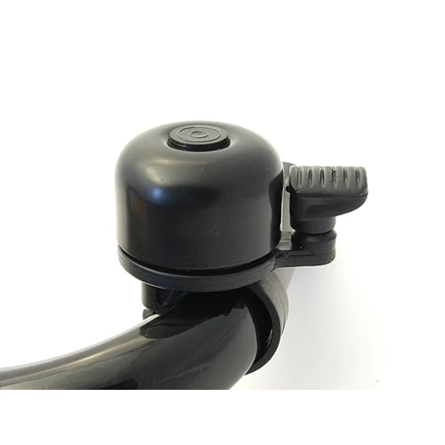 Csengő kicsi fekete