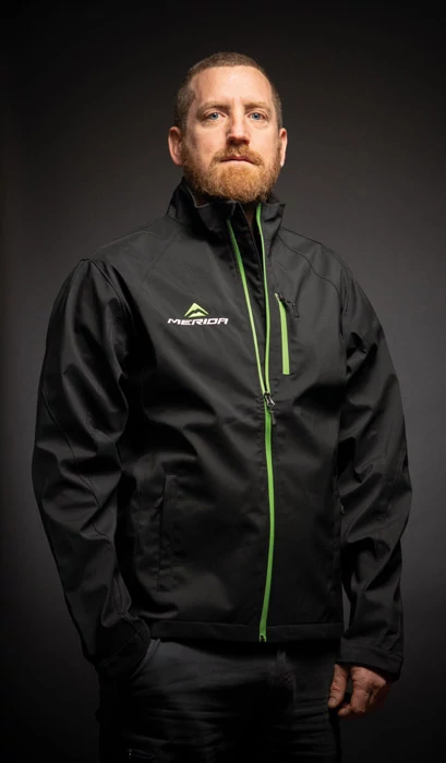 Dzseki MERIDA BRAND SOFTSHELL S (VÍZ ÉS SZÉLÁLLÓ) 10000mm/H2O